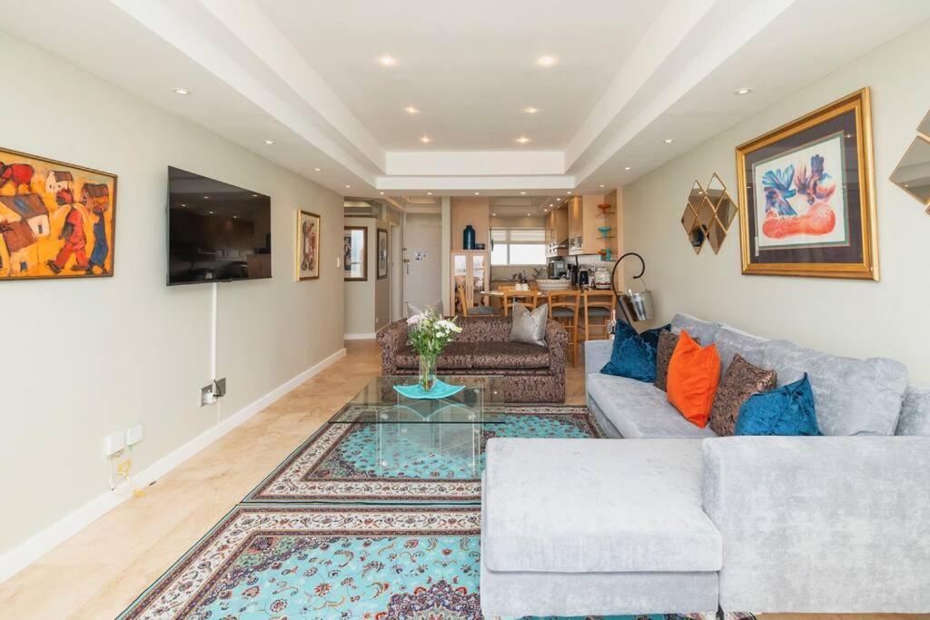 Beachfront With Stunning Ocean Views * Cape Town
