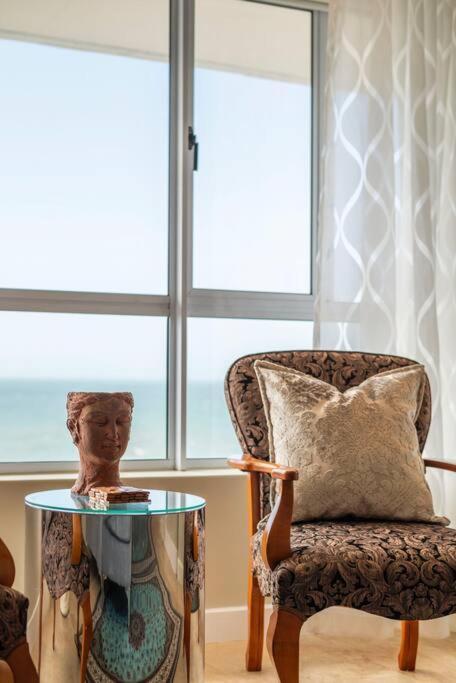 Apartment Beachfront With Stunning Ocean Views Cape Town